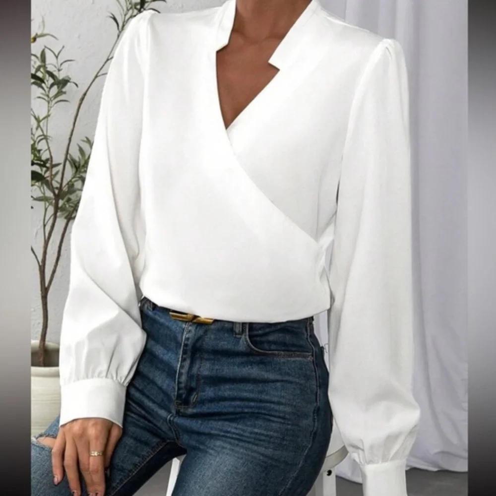 Luxe white classic surplice long sleeve blouse - Picture 2 of 4